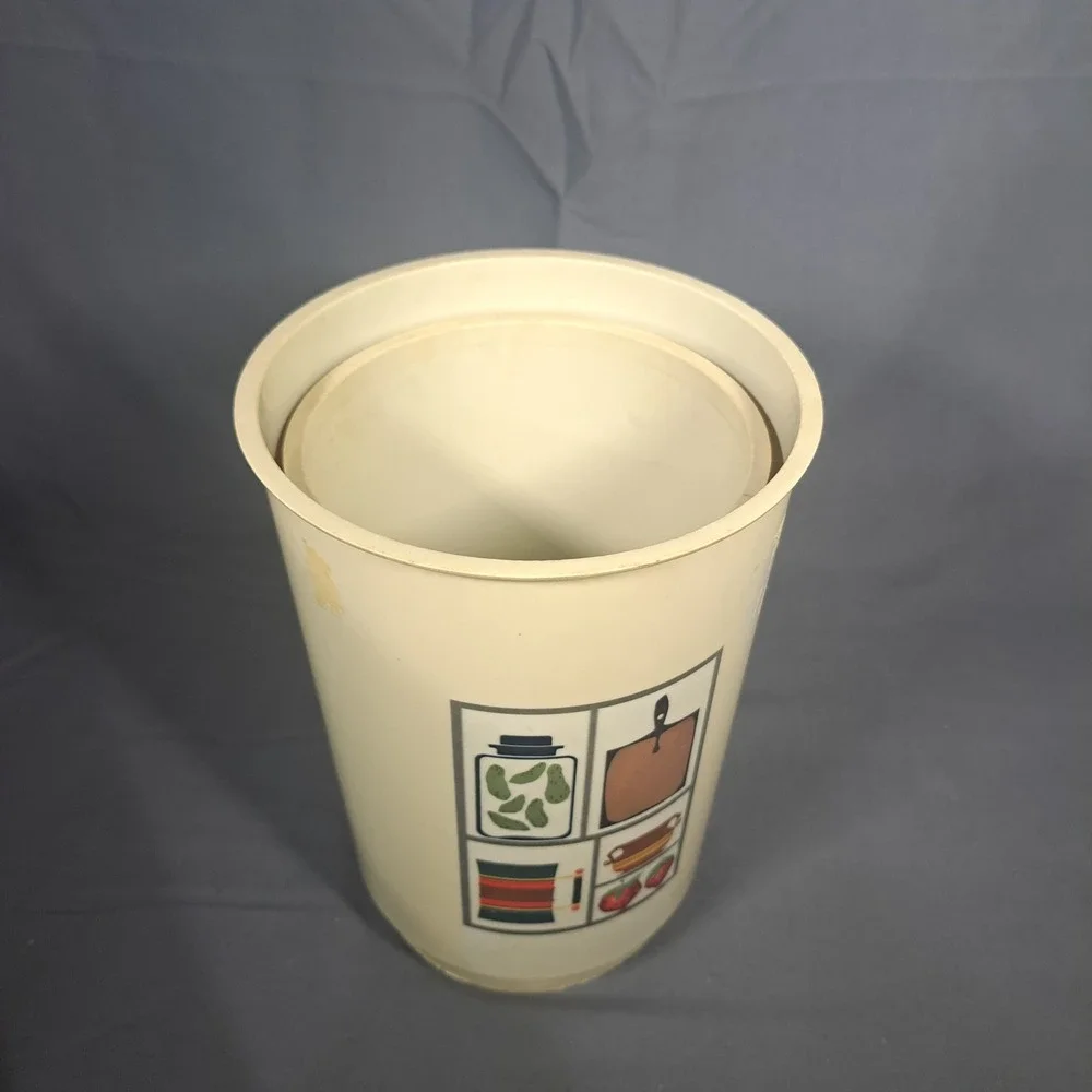 VTG Retro 70s Kitchen Plastic Nesting Canister Set No Lids Kitsch Decor